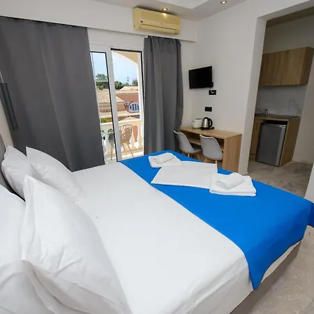 Saint Spiridon Aparthotel Kassiopi