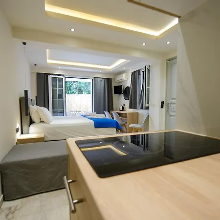 Aparthotel Saint Spiridon 3*
