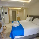 Saint Spiridon Aparthotel 3*