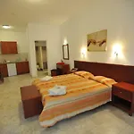 Saint Spiridon Aparthotel 3*