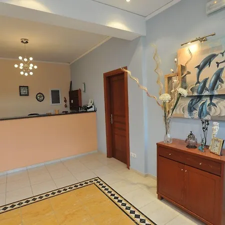 Saint Spiridon Aparthotel 3*