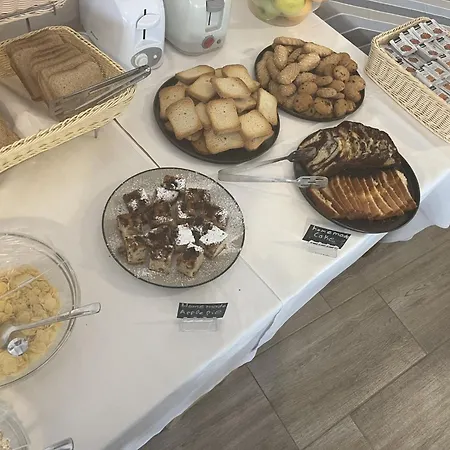 Saint Spiridon 公寓式酒店