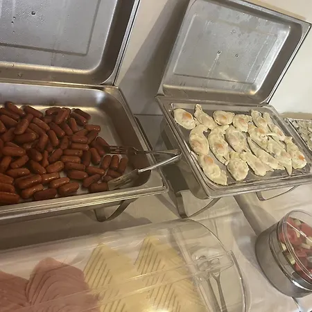 Saint Spiridon 公寓式酒店